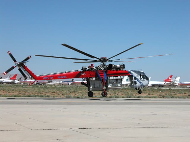 N44094 - Helicopter
