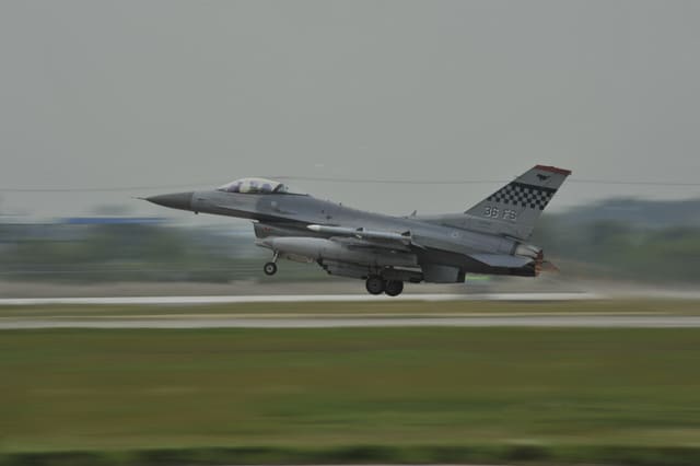  - Single-engine aircraft