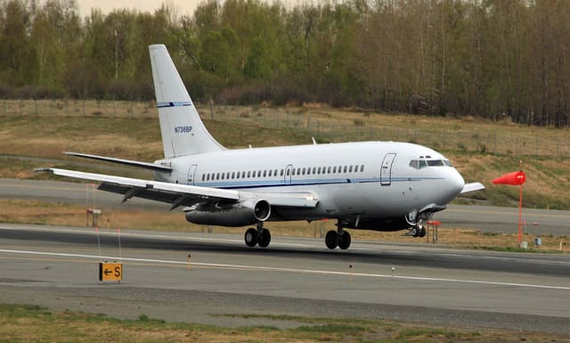 N736BP - Twin-engine aircraft