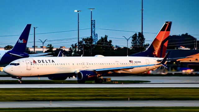 N821DN - Boeing