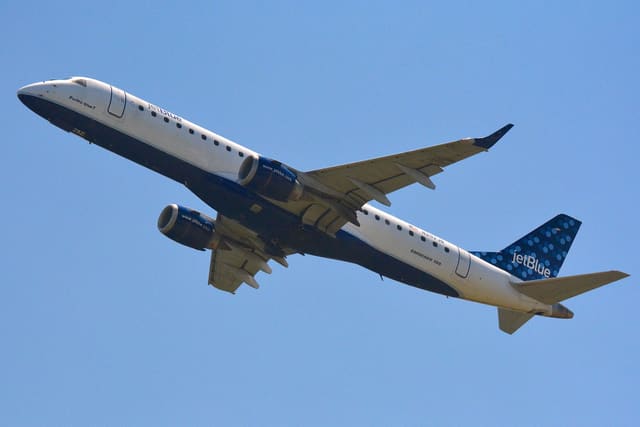 N292JB - Embraer