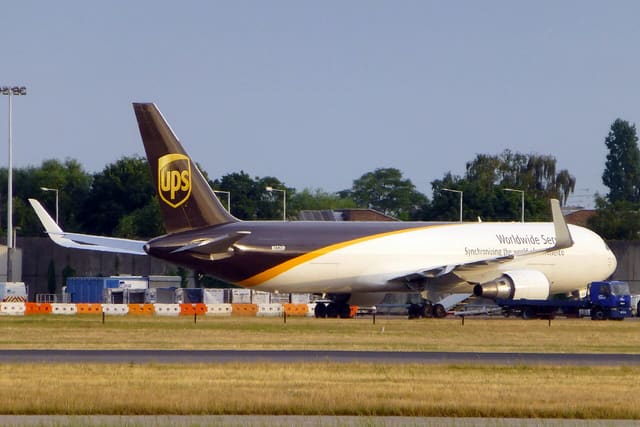 N332UP - Twin-engine aircraft