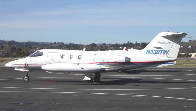 N330TW - Business jet
