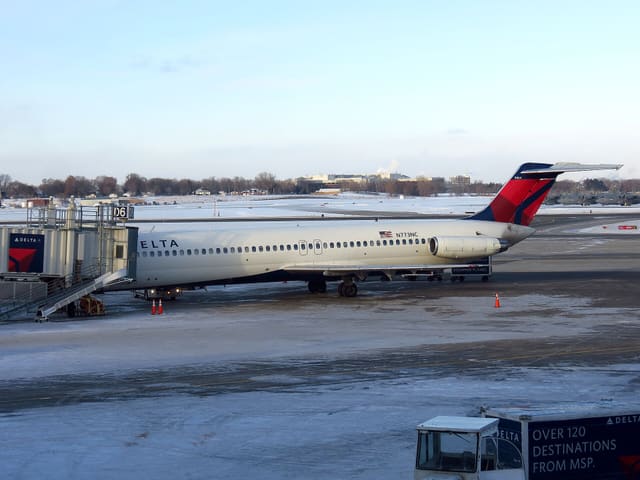 N773NC - Douglas
