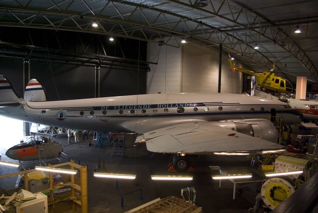 N749NL - Lockheed
