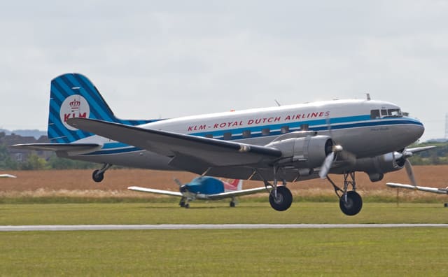 PH-PBA - Twin-engine aircraft