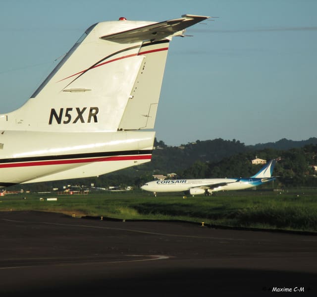 N5XR - Business jet