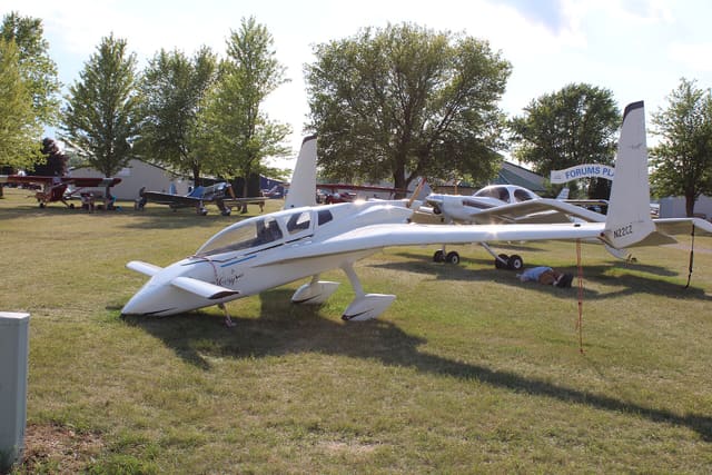 N22CZ - Aircraft