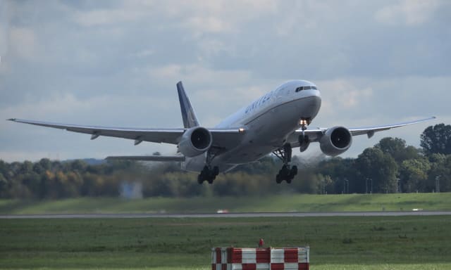 N222UA - Boeing