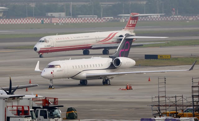N755RA - Business jet