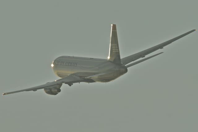 N251AY - Twin-engine aircraft
