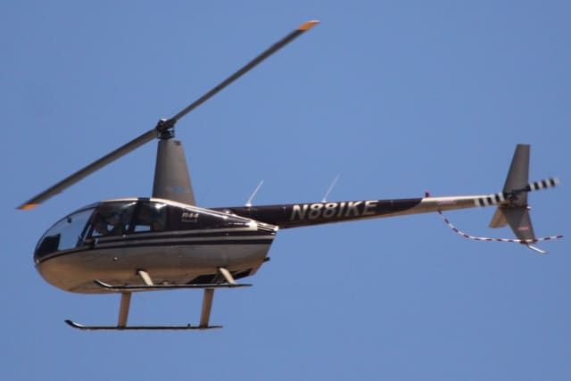 N881KE - Robinson