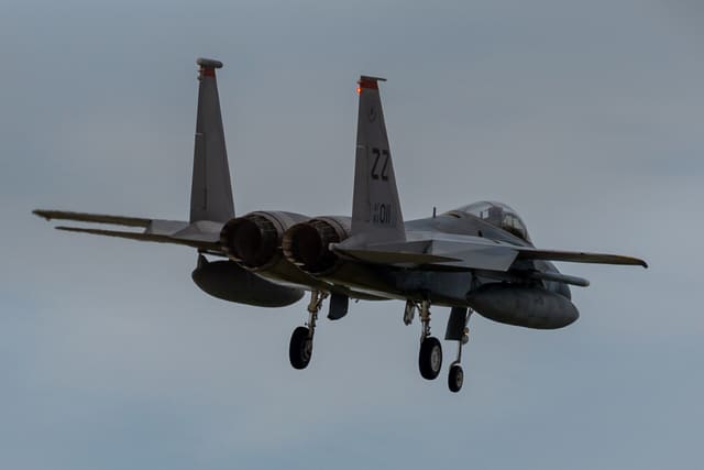  - Twin-engine aircraft