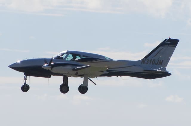 N310JN - Cessna
