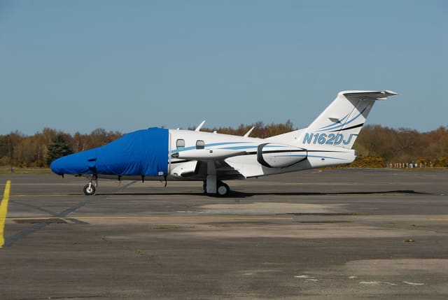 N162DJ - Business jet