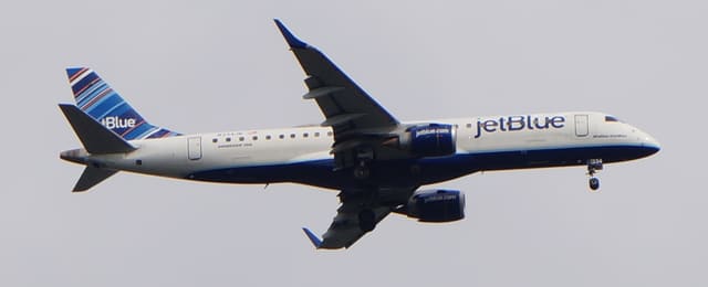 N334JB - Embraer