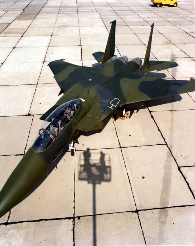  - Twin-engine aircraft