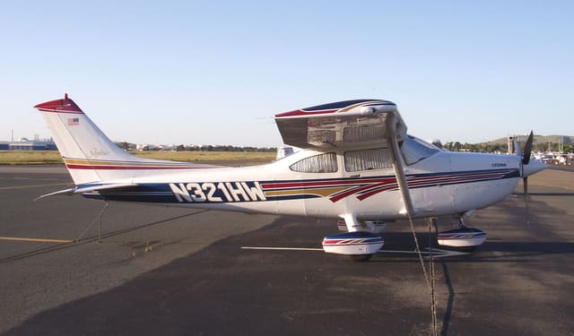 N321HW - Cessna