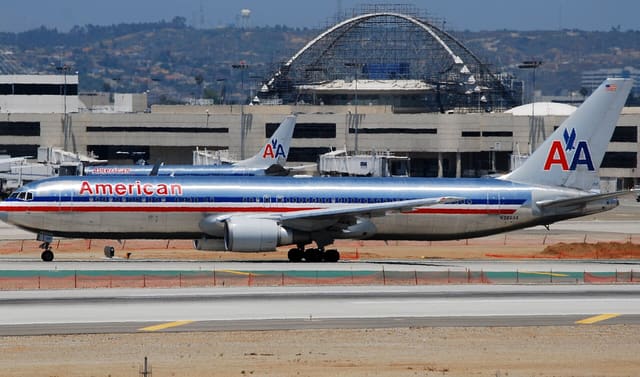 N386AA - Boeing