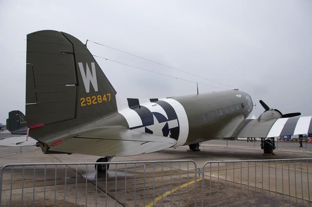 N47TB - Douglas