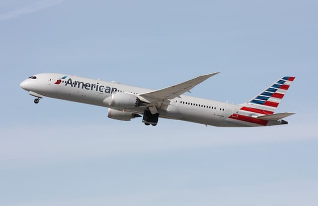 N836AA - Boeing