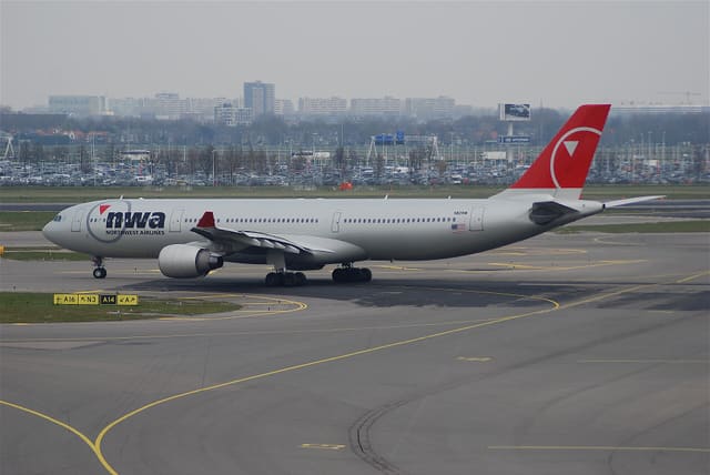 N821NW - Airbus