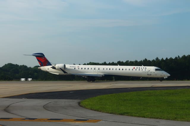 N136EV - Bombardier