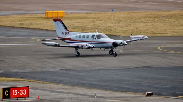 N44NE - Cessna