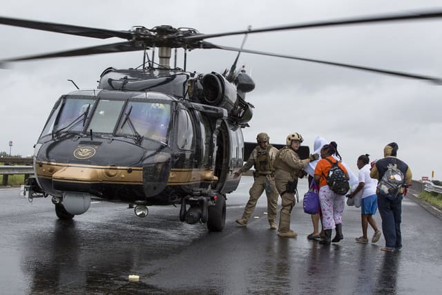 N72760 - Helicopter