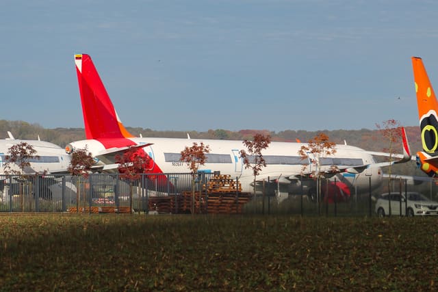 N696AV - Aircraft