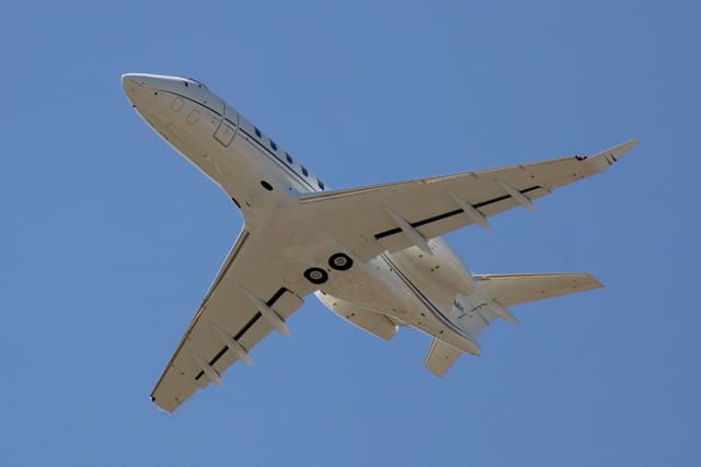 N358MH - Bombardier