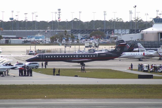 N138DE - Embraer
