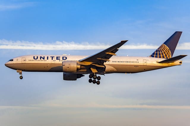 N78013 - Boeing