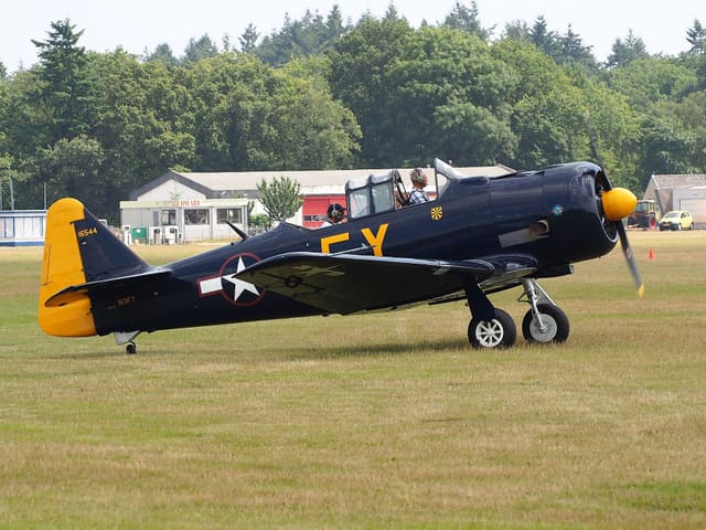 N13FY - Warbird