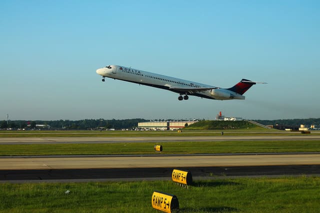 N983DL - Aircraft