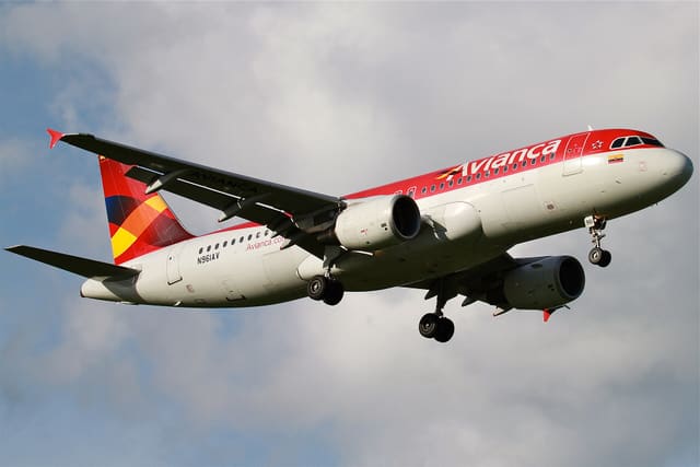 N961AV - Airbus