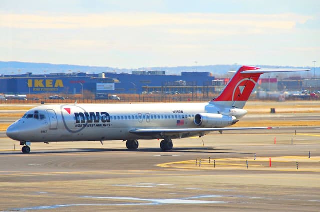N915RW - Boeing