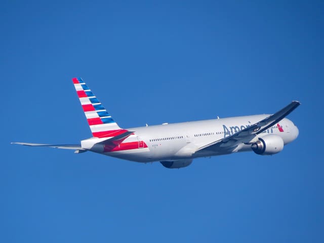 N757AN - Twin-engine aircraft