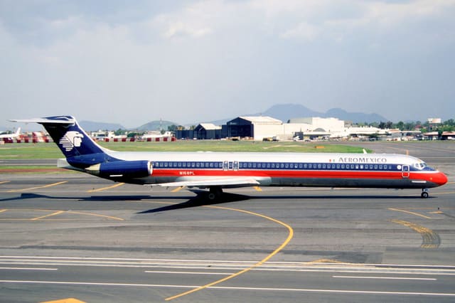N158PL - Douglas
