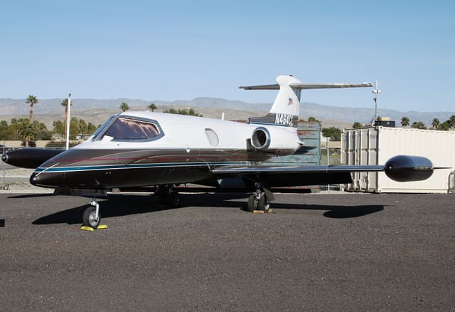 N464CL - Business jet