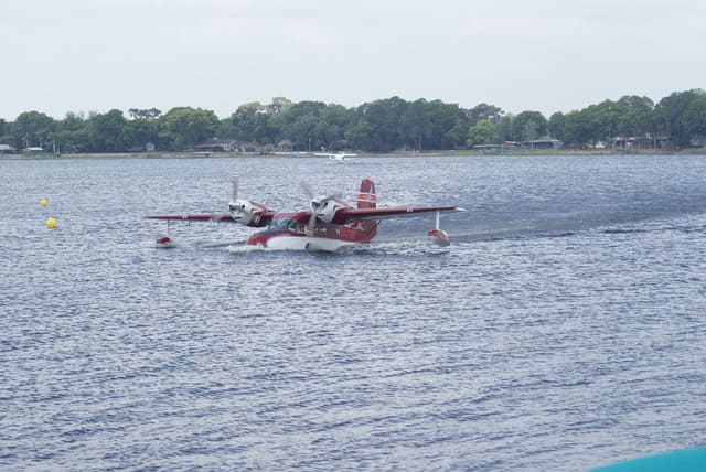 N144GW - Twin-engine aircraft