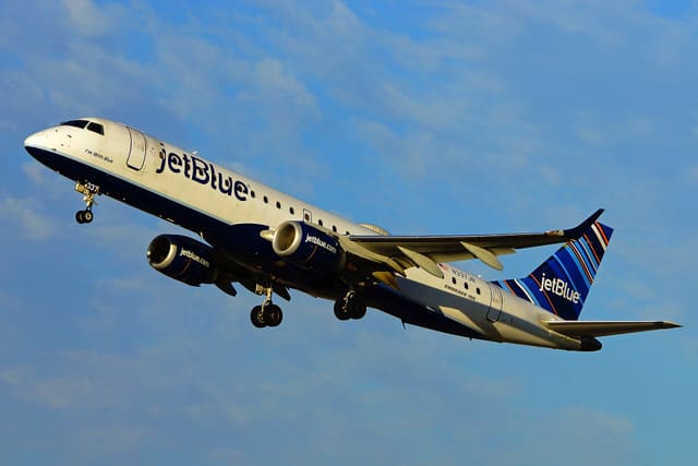 N337JB - Embraer