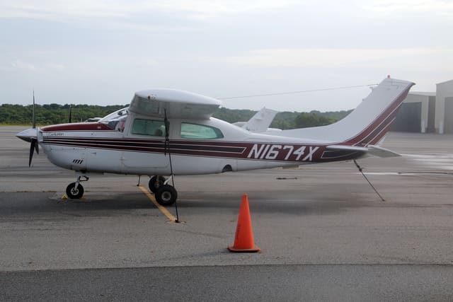 N1674X - Cessna