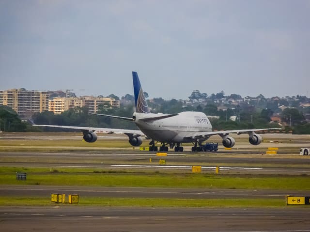 N175UA - Boeing