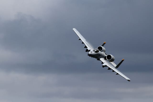  - Twin-engine aircraft