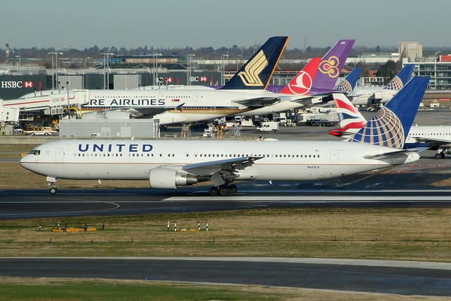 N651UA - Boeing