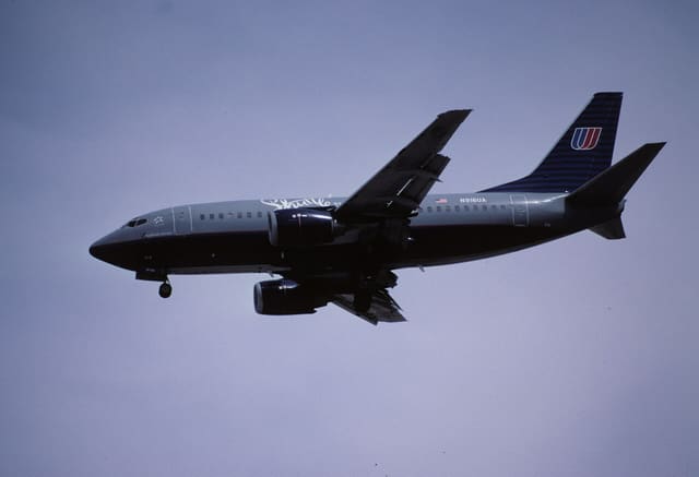 N916UA - Aircraft