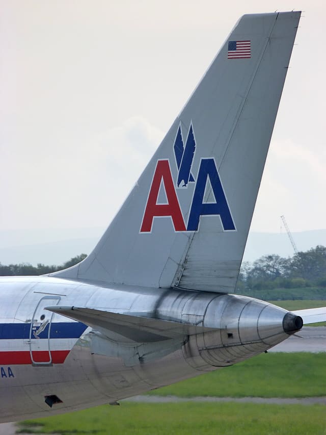 N178AA - Aircraft