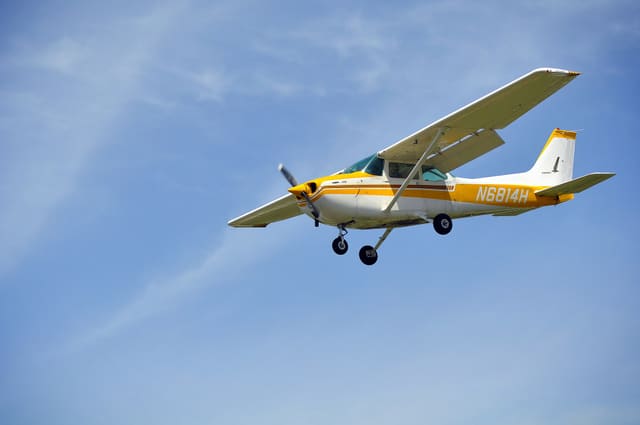 N6814H - Single-engine aircraft