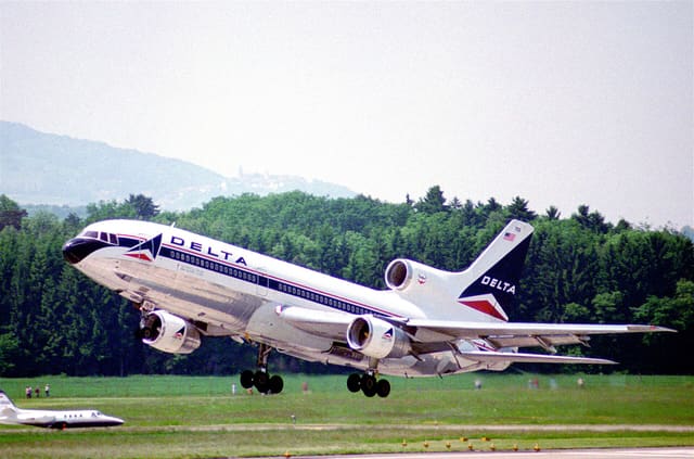 N759DA - Lockheed